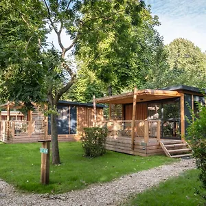4* Camping De