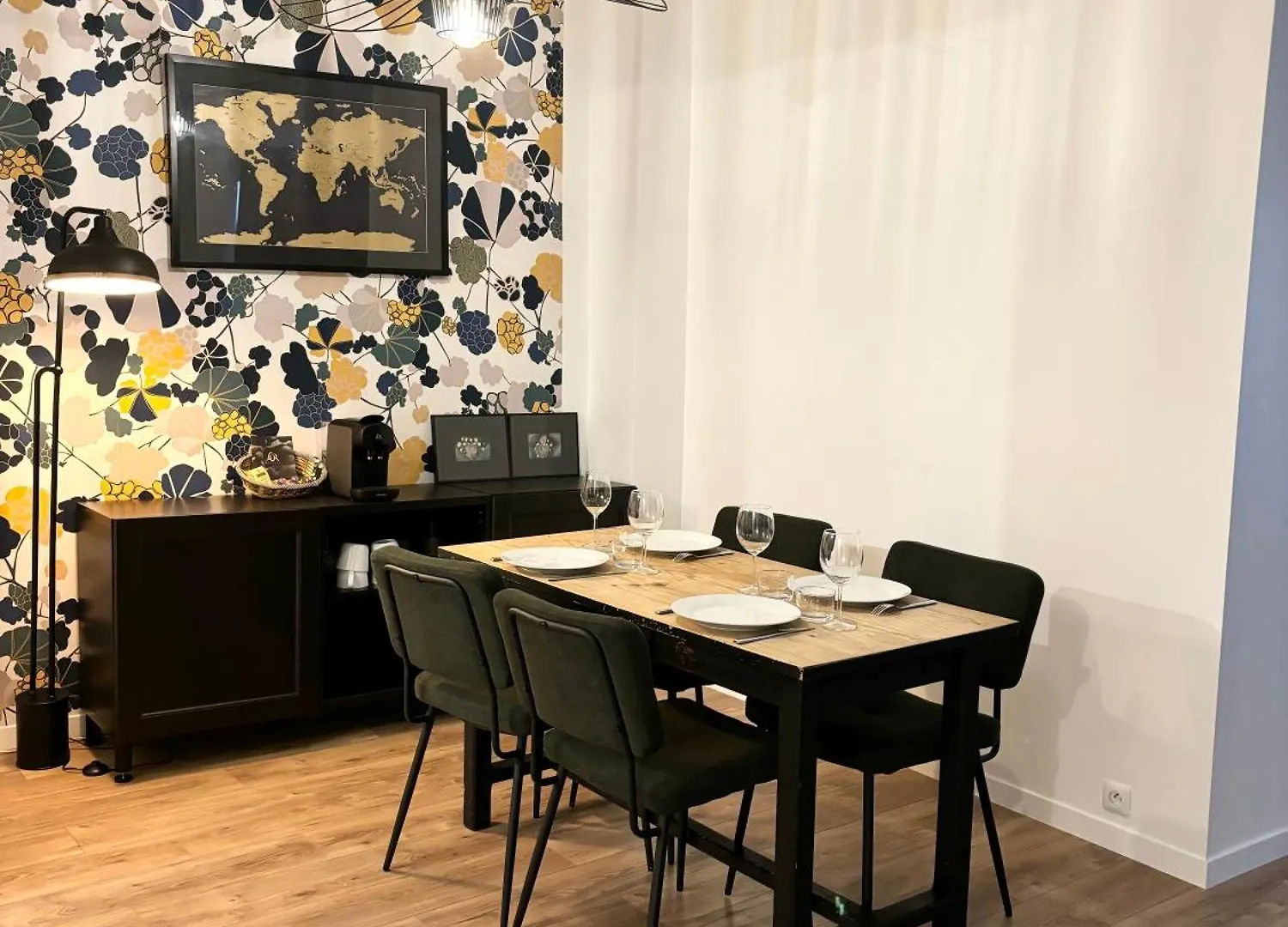 Appartement Petit Coin De Paradis Proche Gare De L'Est Parijs